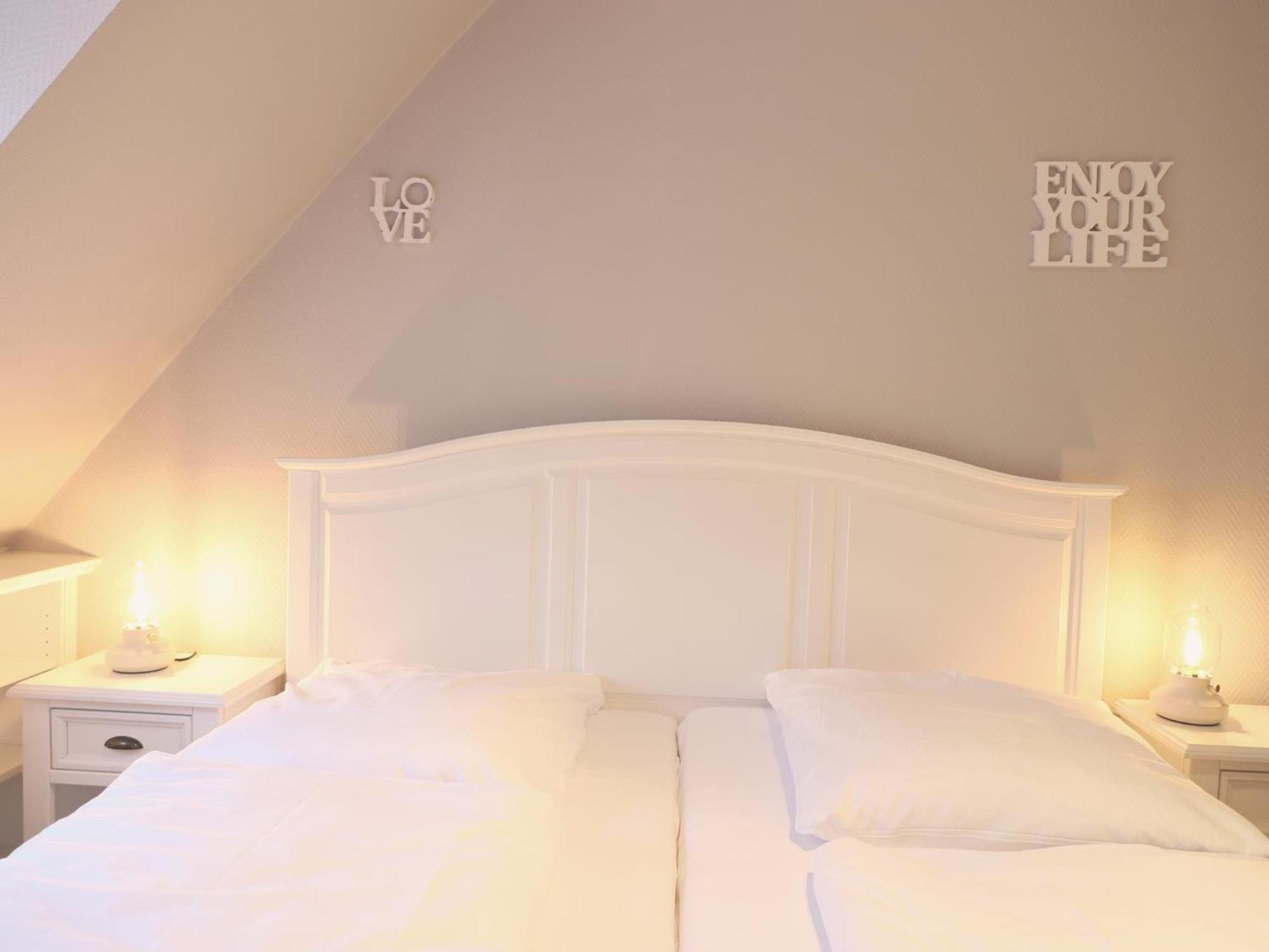 exklusive 3-Zimmer-Ferienwohnung im Herzen Westerlands Exterior foto